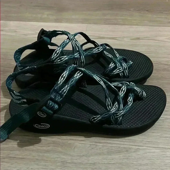 Chaco Black and White Sandals - Picture 2 of 4